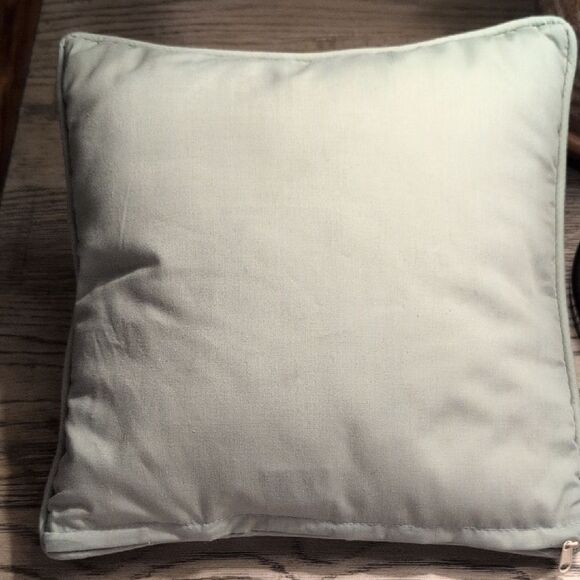 C J Trading Quilted Floral Hibiscus Throw Pillow Honolulu Hawaii - Picture 2 of 8